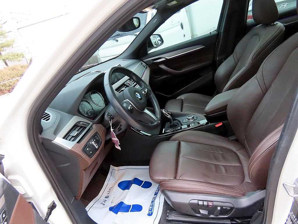 BMW X2 18d xDrive M 스포츠팩 - 이미지 3