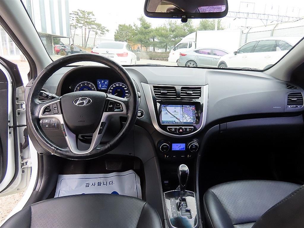 현대 엑센트 신형 1.6 GDI 프리미엄 - 이미지 2