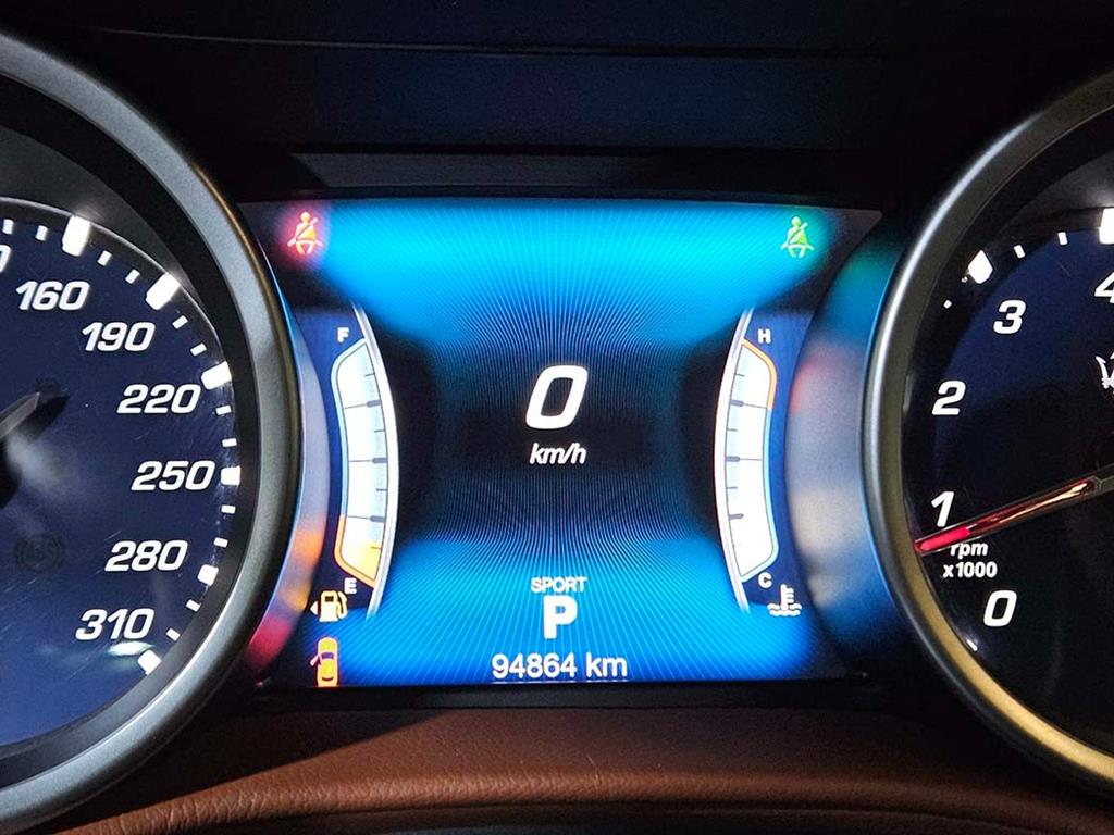 마세라티 기블리(3세대) 3.0 스포츠 - 이미지 12