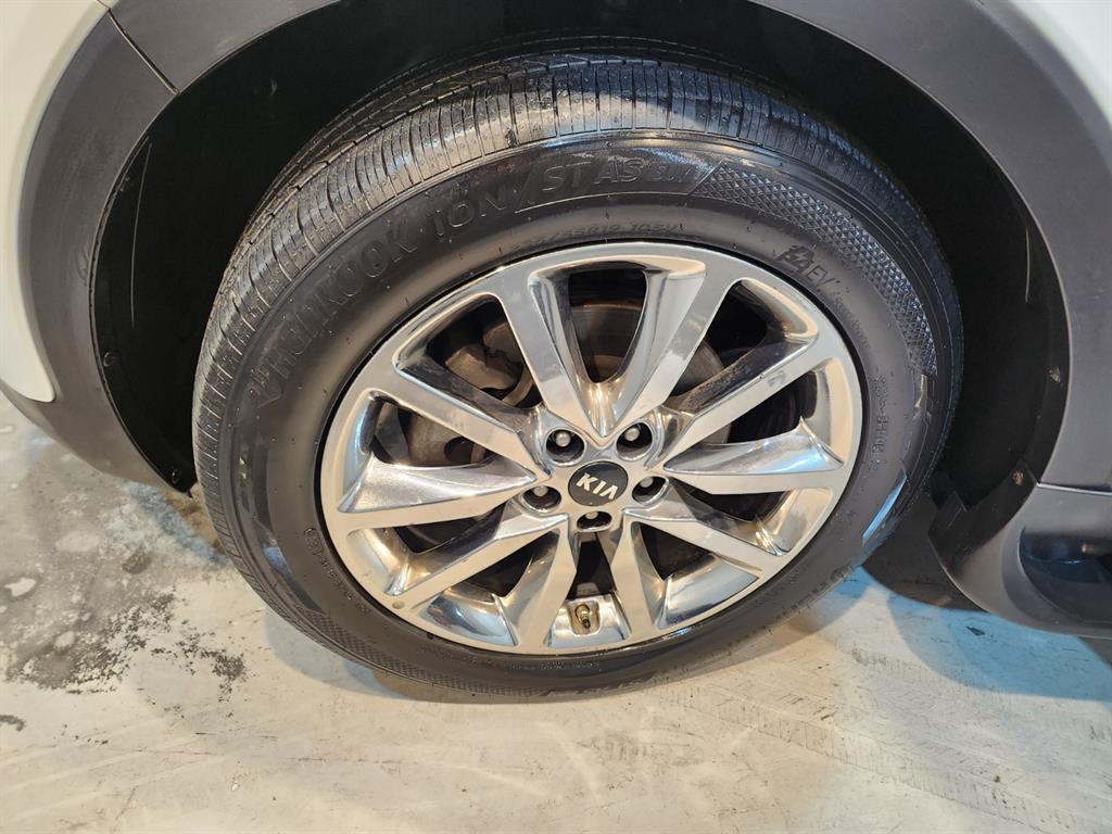 기아 올 뉴쏘렌토 R2.0 2WD 노블레스 스페셜 - 이미지 18