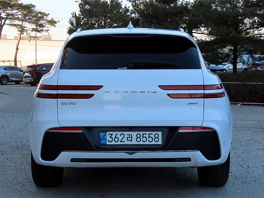 제네시스 GV70 2.2 디젤 AWD 기본형 - 이미지 19