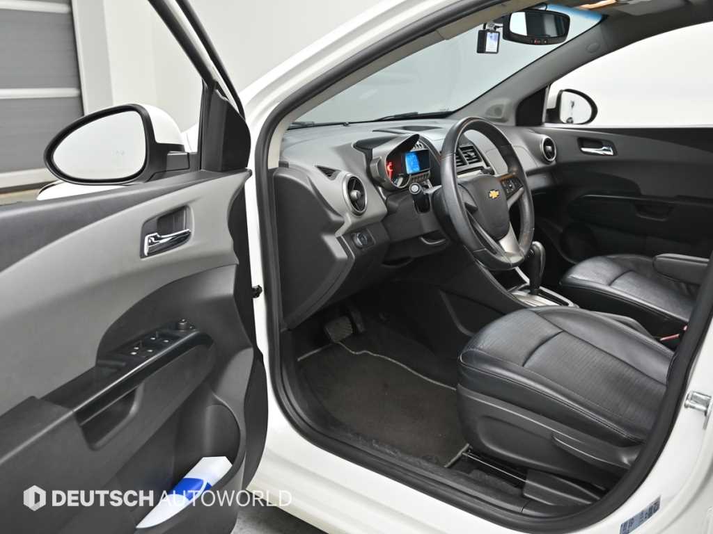 쉐보레 (대우) 아베오 4도어 1.6 LT 최고급형 - 이미지 6