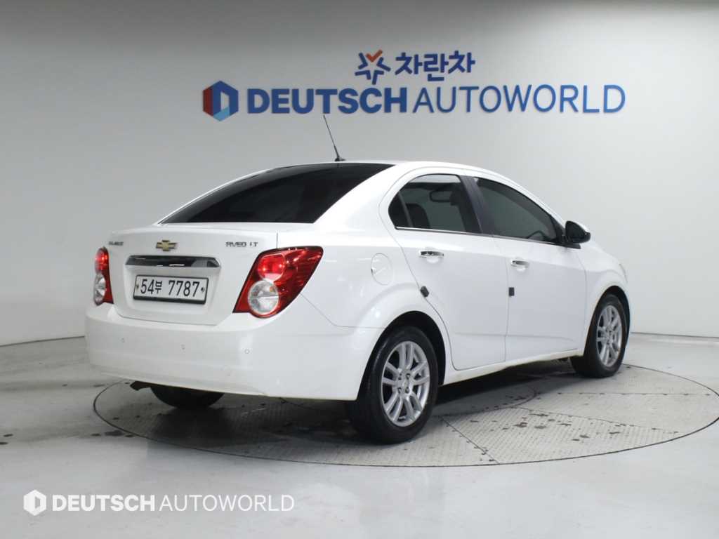 쉐보레 (대우) 아베오 4도어 1.6 LT 최고급형 - 이미지 15