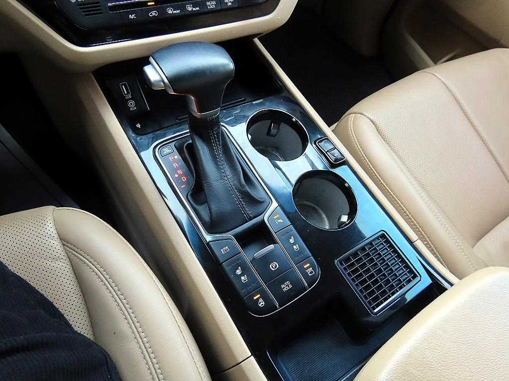 기아 더 뉴카니발 하이리무진 9인승 디젤 노블레스 스페셜 - 이미지 8