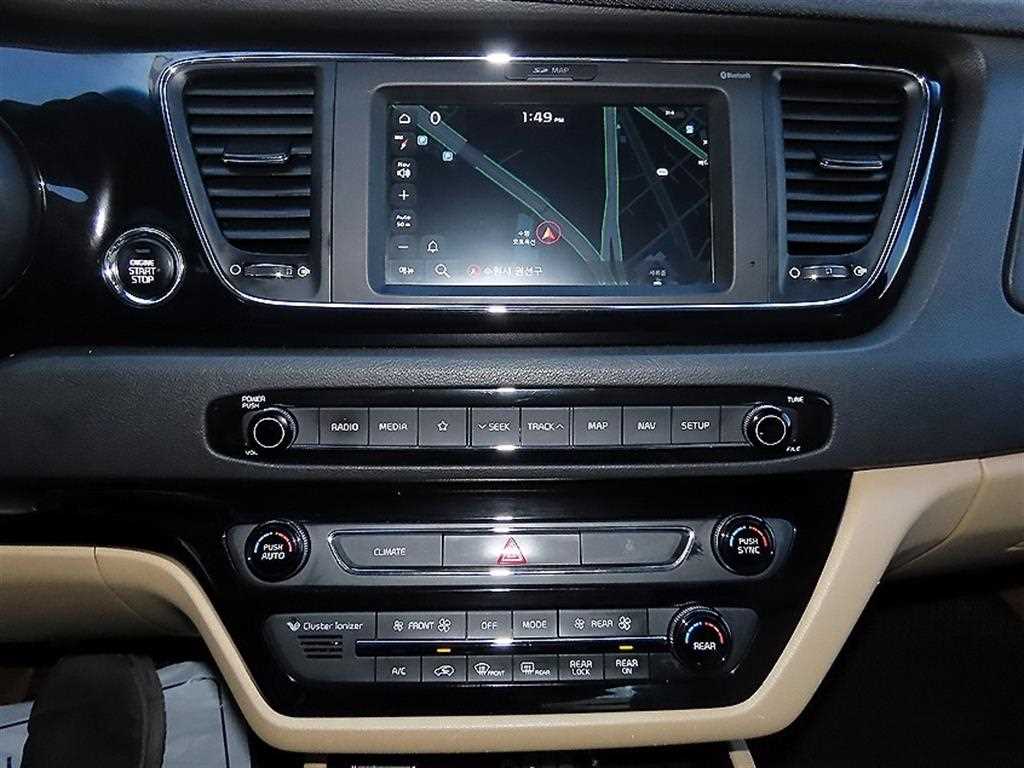 기아 더 뉴카니발 하이리무진 9인승 디젤 노블레스 스페셜 - 이미지 2