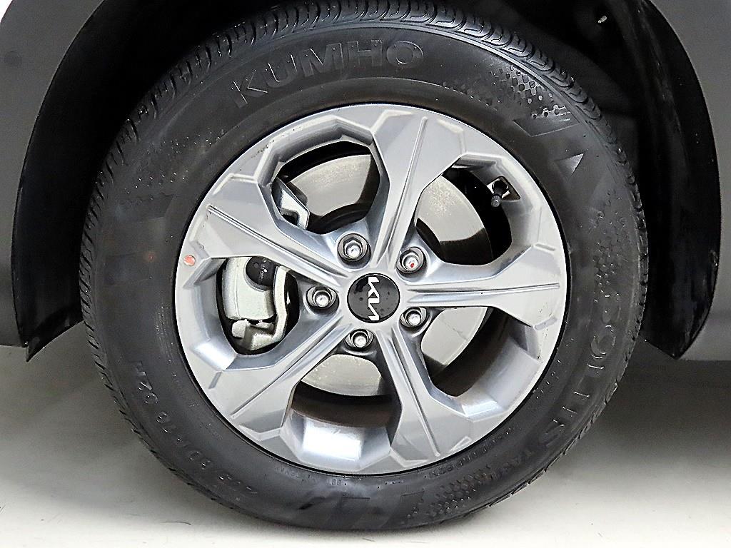 기아 더 뉴셀토스 1.6 가솔린 터보 2WD 프레스티지 - 이미지 19