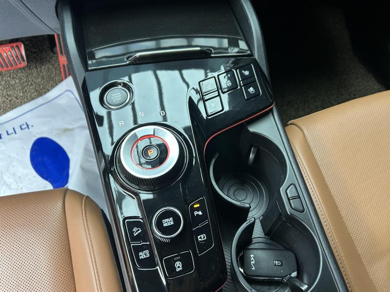 기아 디 올뉴스포티지 1.6 가솔린 2WD 시그니처 - 이미지 8