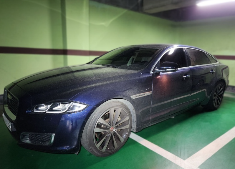 재규어 XJ(8세대) 3.0D LWB 50주년 스페셜에디션 - 이미지 2