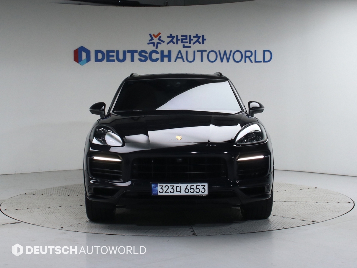 포르쉐 카이엔(3세대) 3.0 V6 - 이미지 6