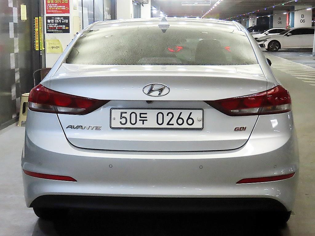 현대 아반떼AD 1.6 GDi 스마트 스페셜 - 이미지 7