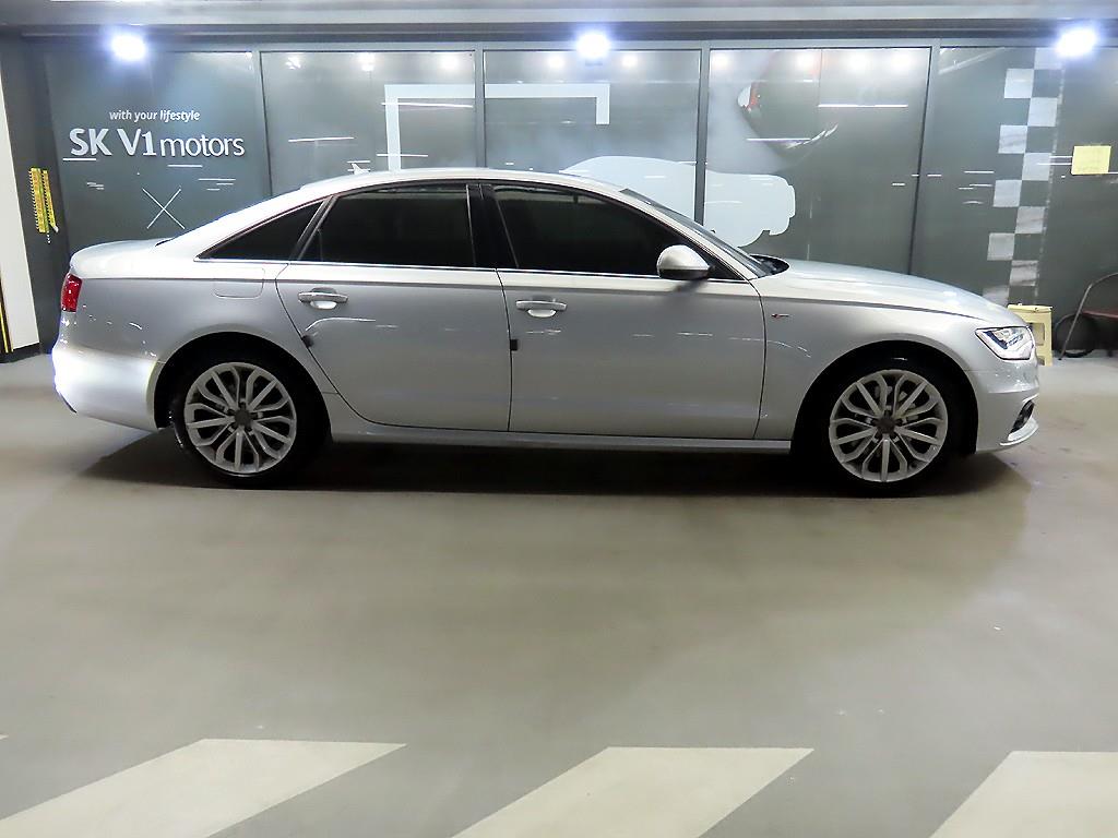 아우디 A6(4세대) 45 TDI 콰트로 다이나믹 - 이미지 2