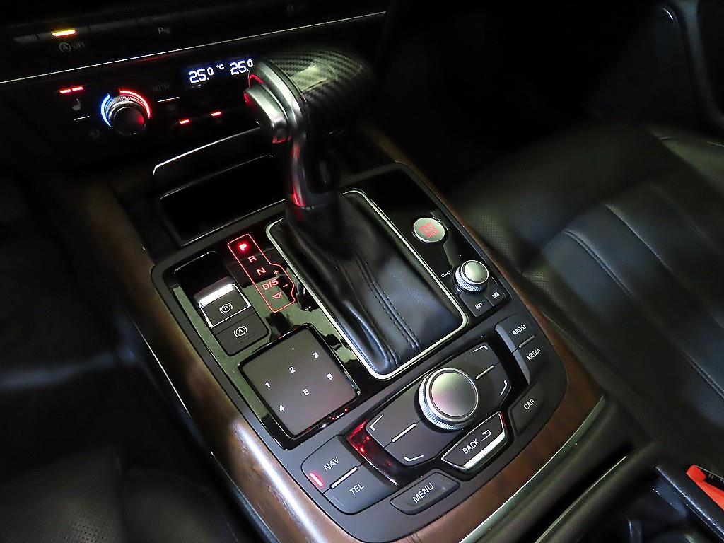 아우디 A6(4세대) 45 TDI 콰트로 다이나믹 - 이미지 4