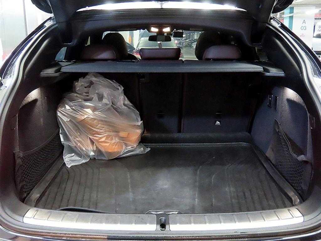 BMW X4(2세대) 20d xDrive M스포츠 - 이미지 12