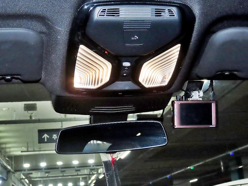 BMW X4(2세대) 20d xDrive M스포츠 - 이미지 16