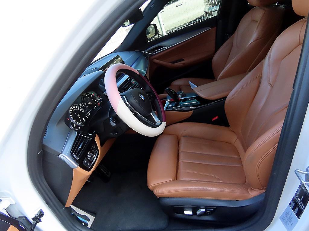 BMW 5시리즈(7세대) 520d M스포츠팩 스페셜 - 이미지 6