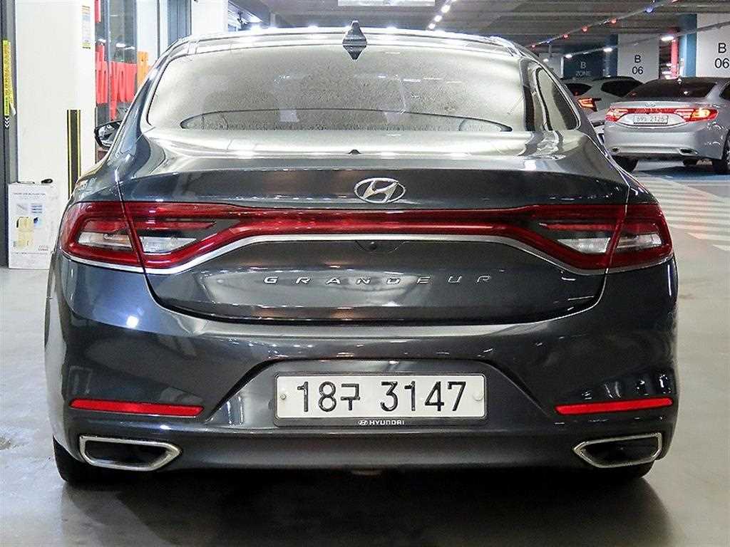 현대 그랜저IG 2.4 GDi 프리미엄 스페셜 - 이미지 8