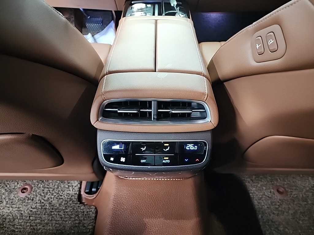 제네시스 더 올뉴G80 가솔린 2.5 2WD 기본형 - 이미지 12