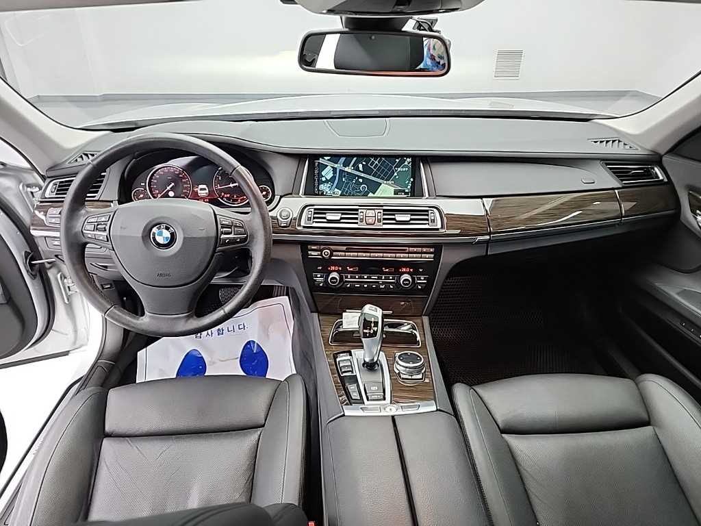 BMW 7시리즈(5세대) 740Li - 이미지 10