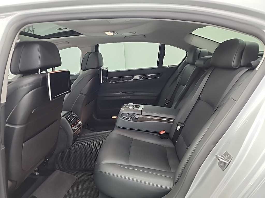 BMW 7시리즈(5세대) 740Li - 이미지 7