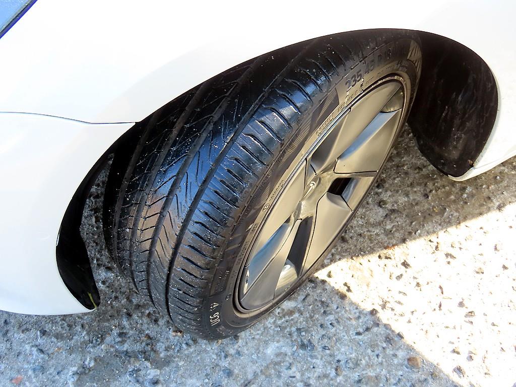 테슬라 모델 3 AWD 롱 레인지 - 이미지 6