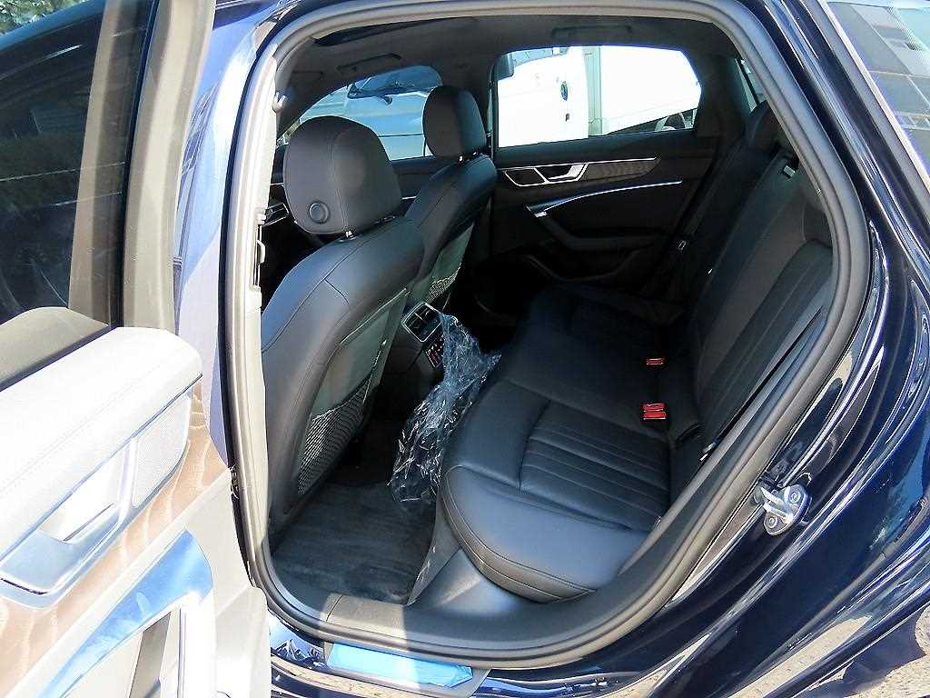 아우디 A6(5세대) 45 TFSI 콰트로 프리미엄 - 이미지 4