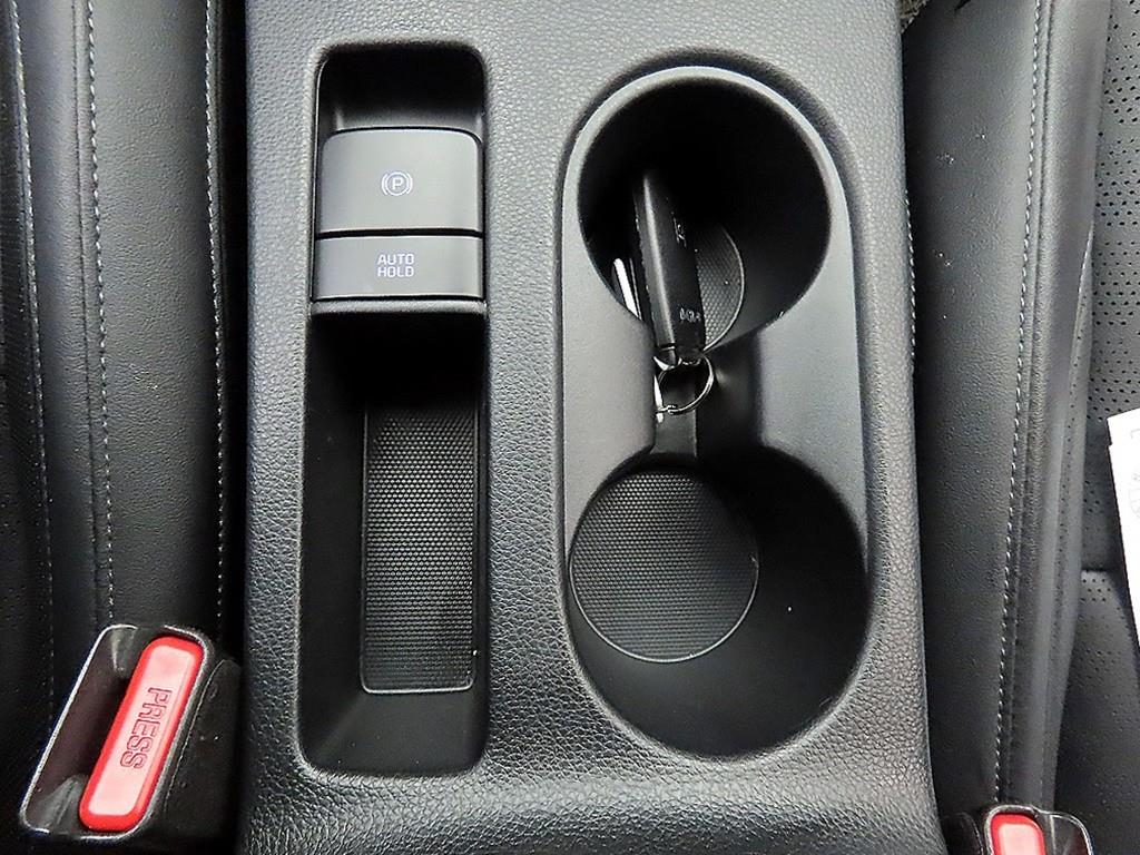 기아 셀토스 1.6 가솔린 2WD 시그니처 - 이미지 6