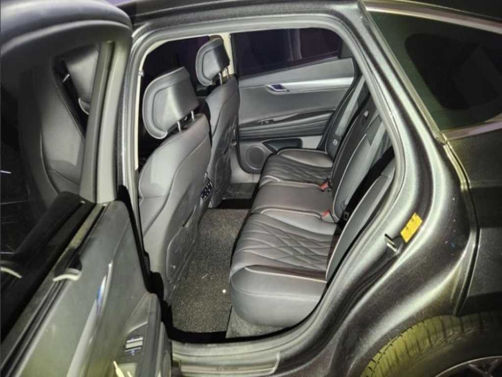 제네시스 더 올뉴G80 가솔린 2.5 2WD 기본형 - 이미지 8