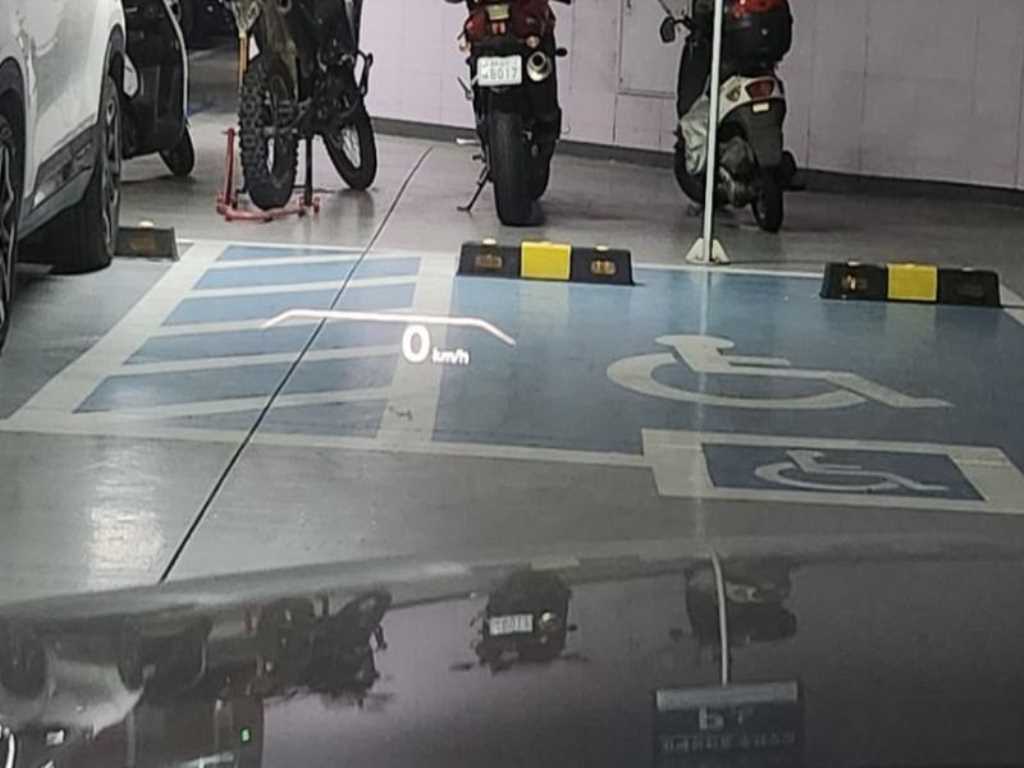 제네시스 더 올뉴G80 가솔린 2.5 2WD 기본형 - 이미지 2