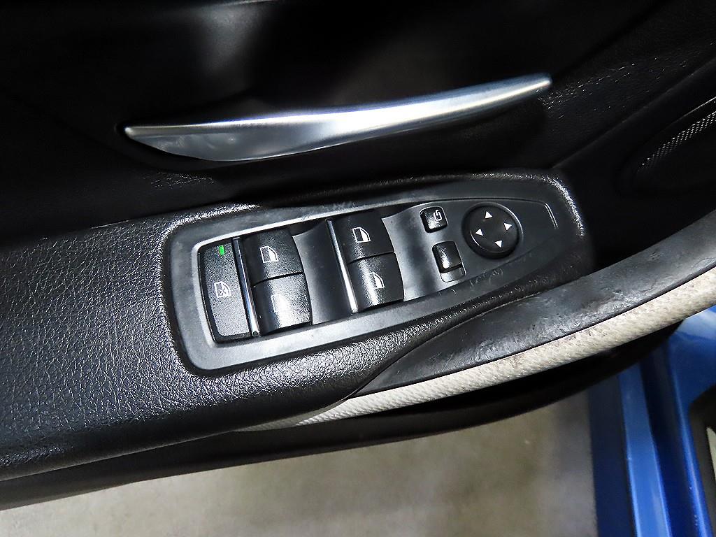 BMW 3시리즈(6세대) 320i M 스포츠 - 이미지 15