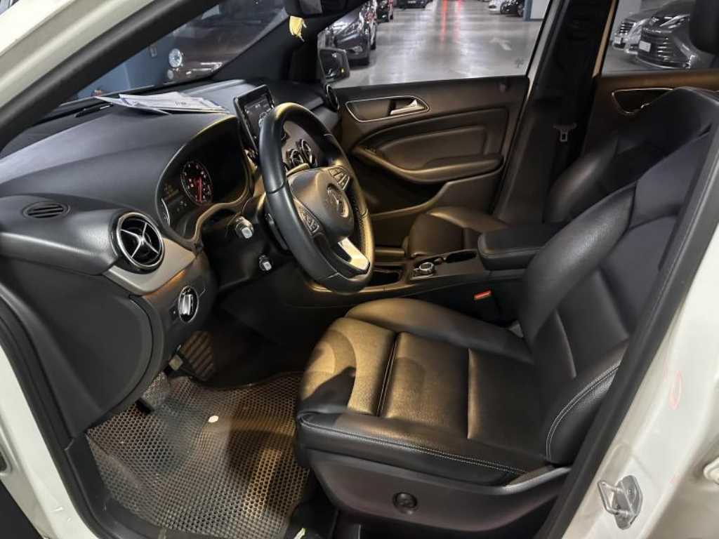 벤츠 B클래스(2세대) B200d - 이미지 2