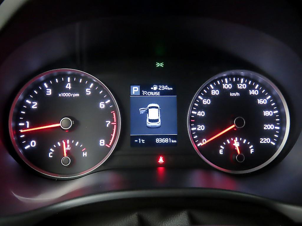 기아 스토닉 1.4 가솔린 트렌디 - 이미지 3