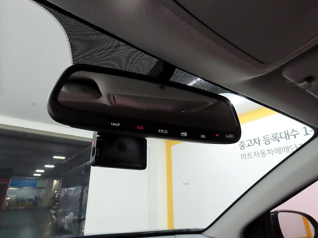 기아 스토닉 1.4 가솔린 트렌디 - 이미지 12