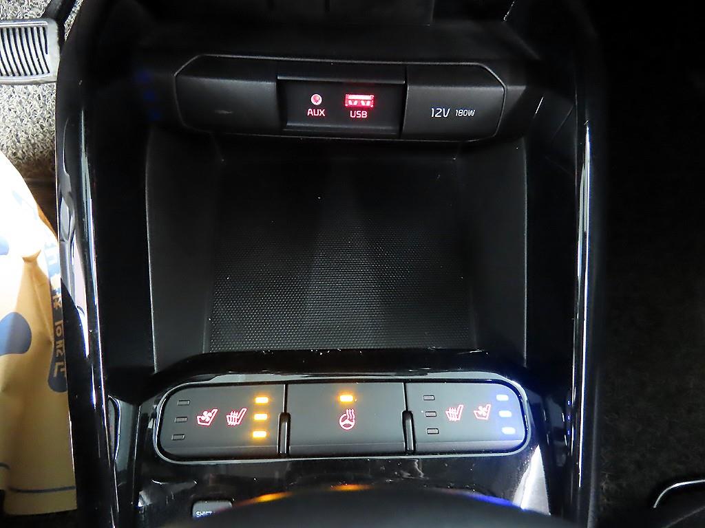 기아 스토닉 1.4 가솔린 트렌디 - 이미지 8