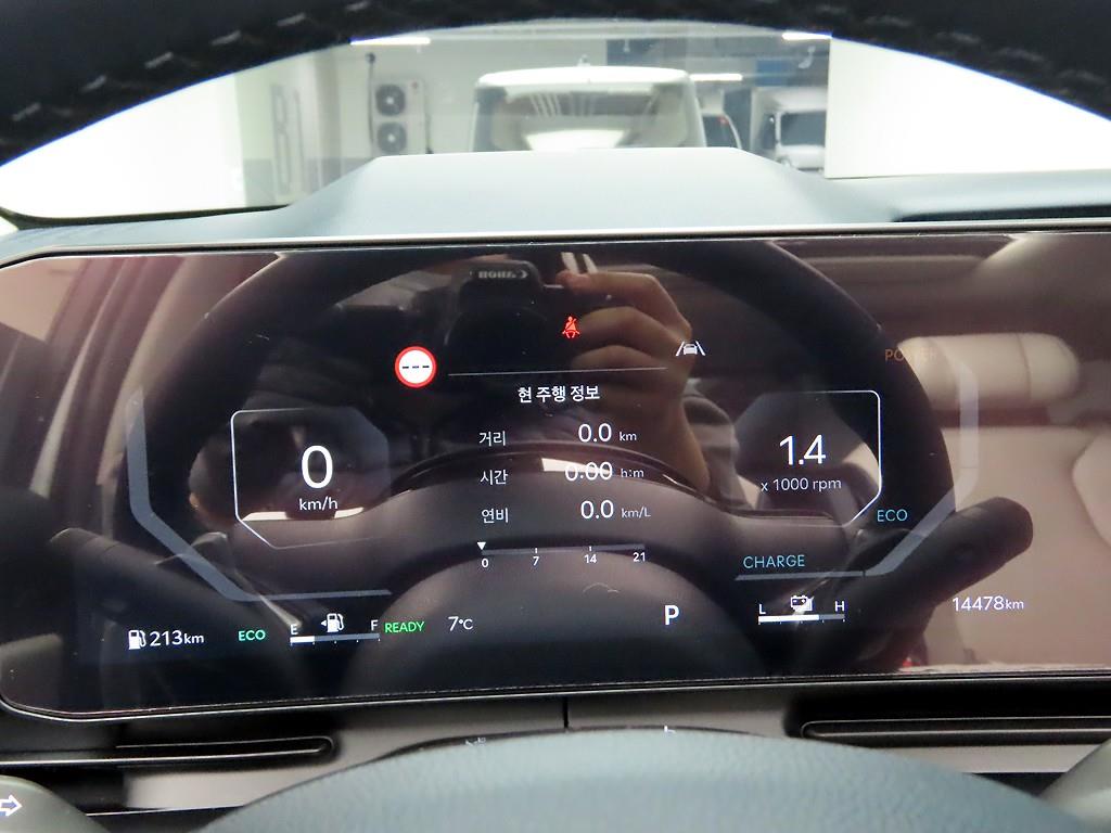 기아 더 뉴카니발 하이브리드(KA4) 1.6 HEV 7인승 시그니처 - 이미지 15