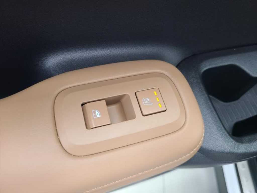 현대 디 올뉴싼타페 가솔린 2.5 2WD 프레스티지 - 이미지 16