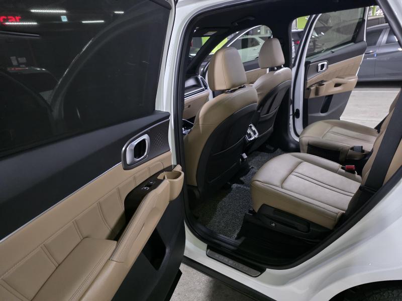 기아 더 뉴쏘렌토(MQ4) 2.5 가솔린 2WD 시그니처 - 이미지 4