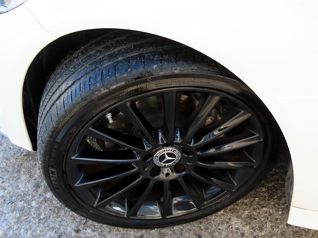 벤츠 C클래스(4세대) C200 쿠페 - 이미지 3