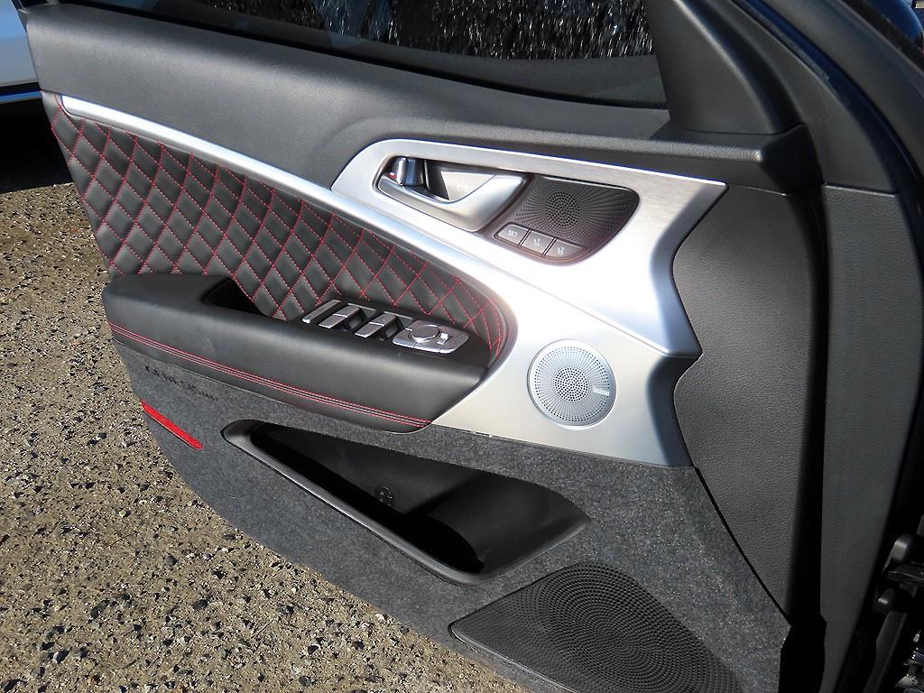 제네시스 G70 3.3T 스포츠 AWD 프레스티지 - 이미지 20