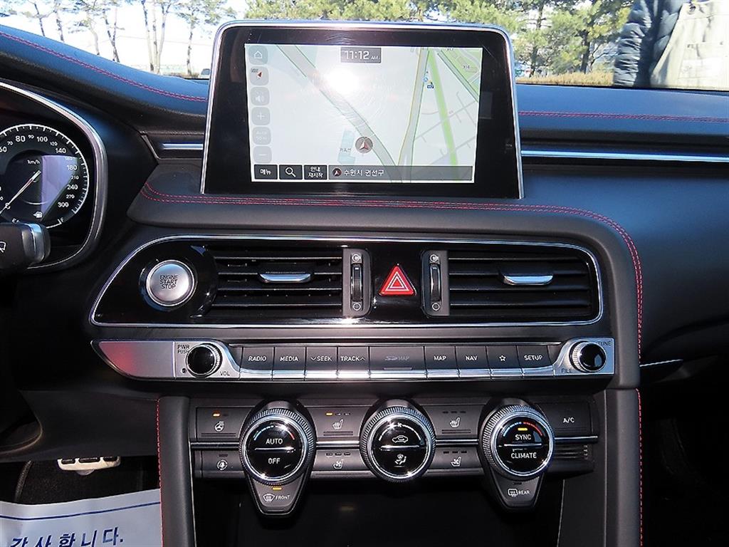 제네시스 G70 3.3T 스포츠 AWD 프레스티지 - 이미지 10