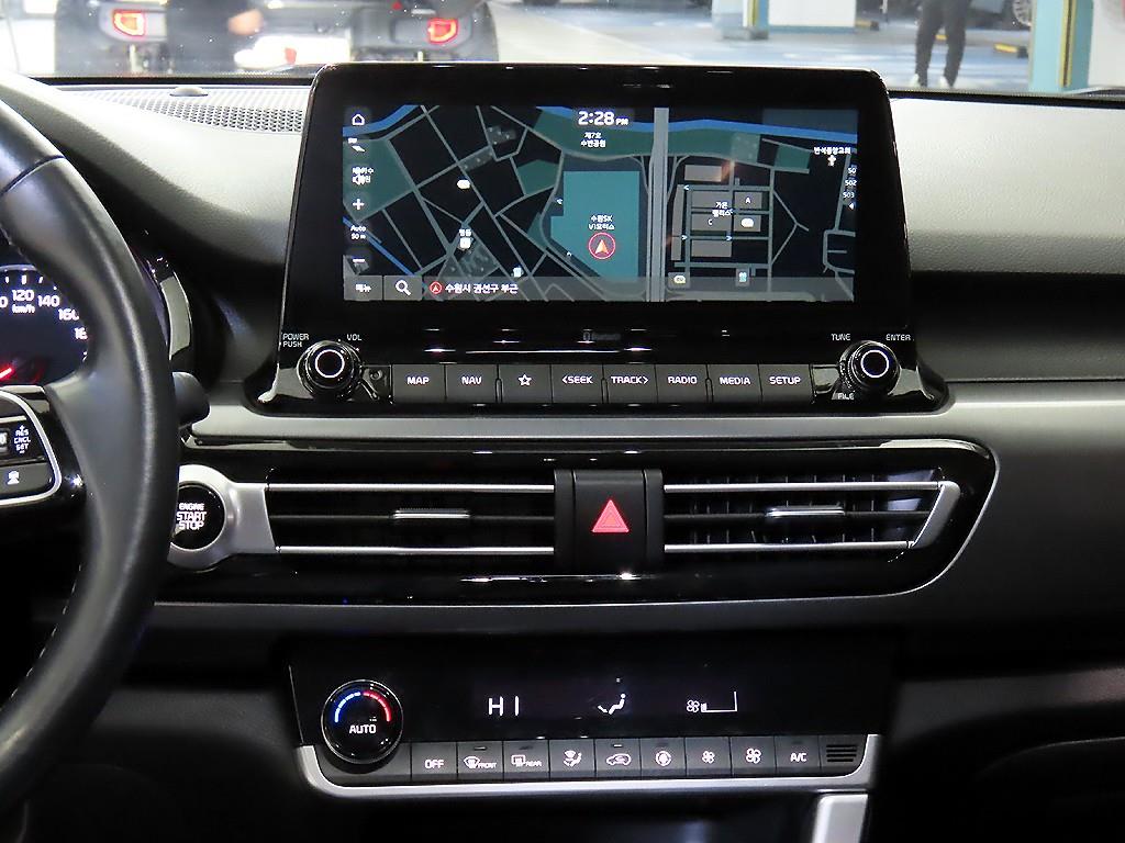 기아 셀토스 1.6 디젤 2WD 프레스티지 - 이미지 11