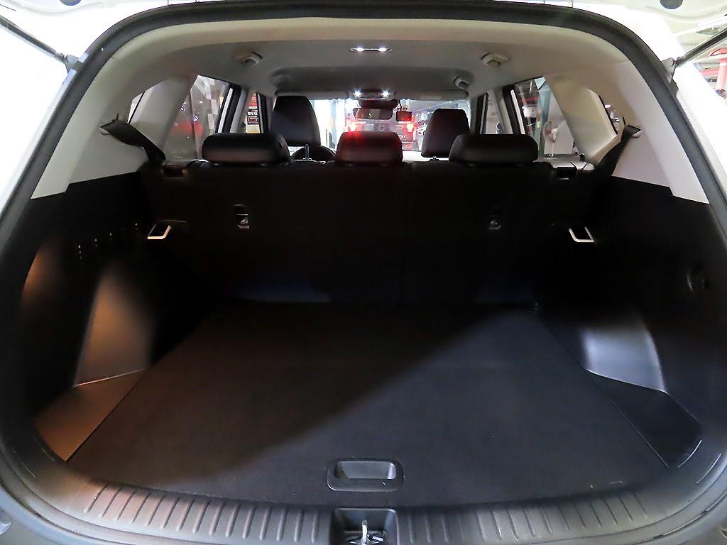 기아 셀토스 1.6 디젤 2WD 프레스티지 - 이미지 4