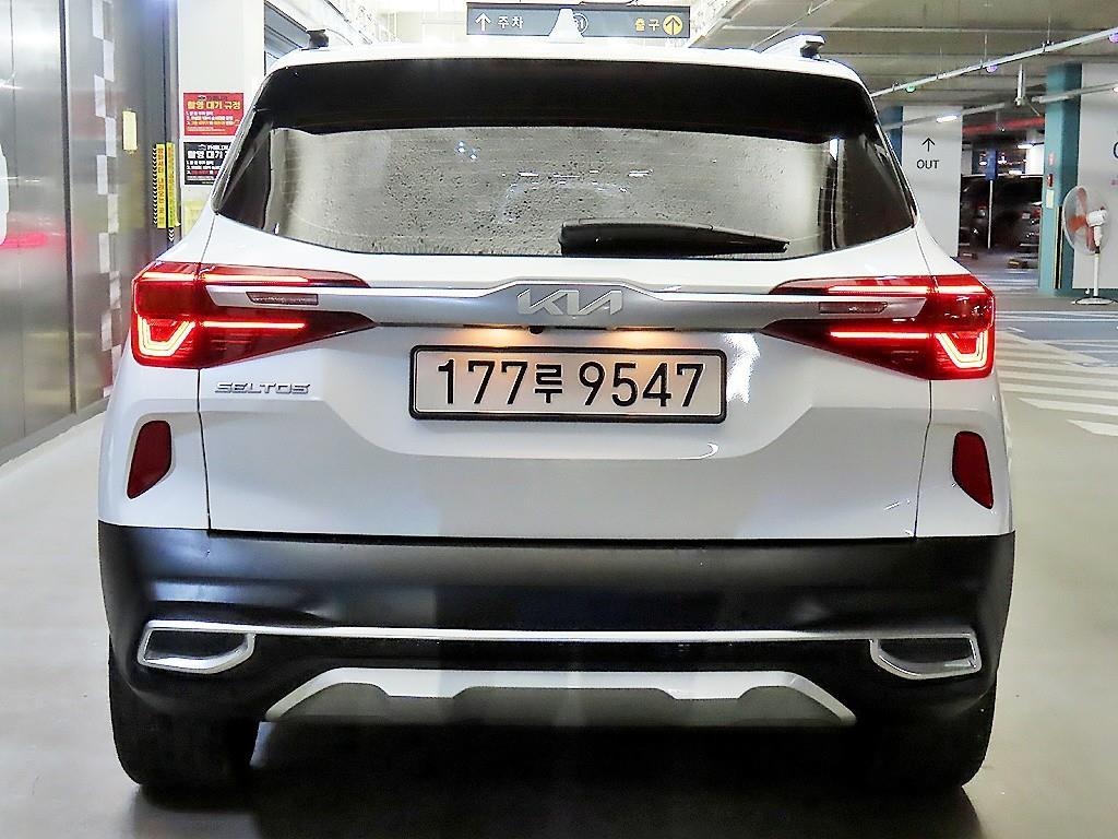 기아 셀토스 1.6 디젤 2WD 프레스티지 - 이미지 15