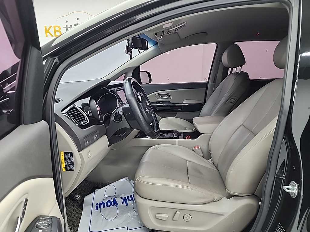 기아 올 뉴카니발 7인승 리무진 가솔린 프레지던트 - 이미지 11