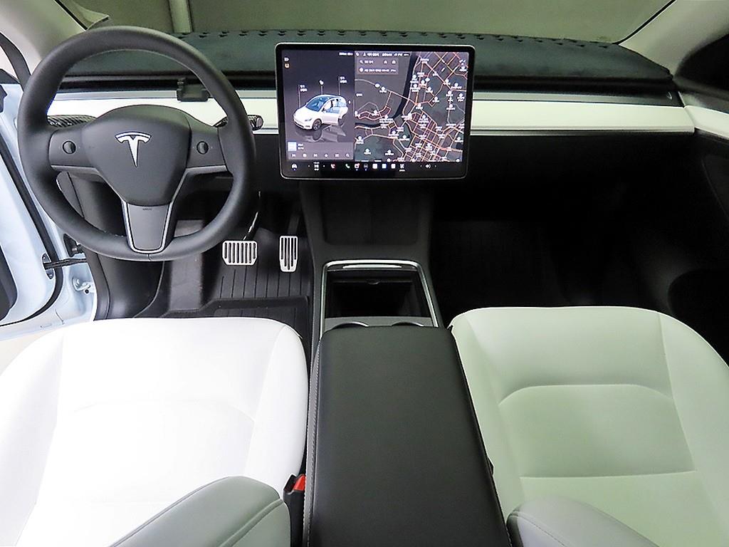 테슬라 모델 Y RWD - 이미지 3