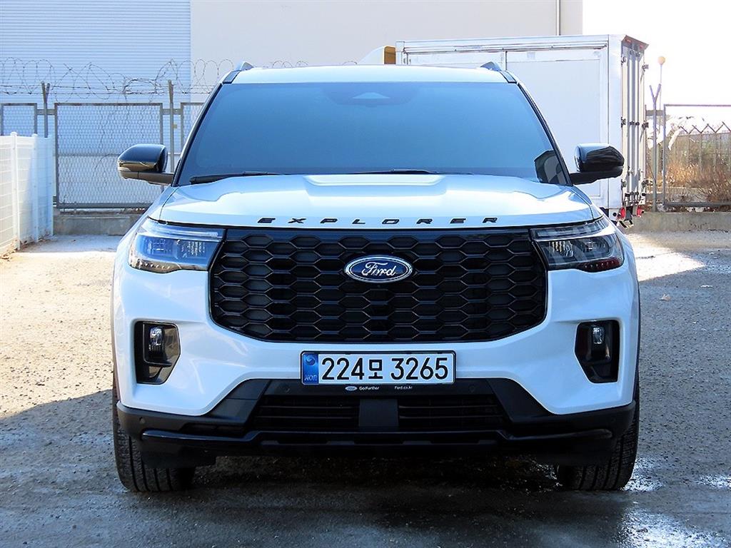 포드 익스플로러(6세대) 2.3 AWD ST라인 - 이미지 10
