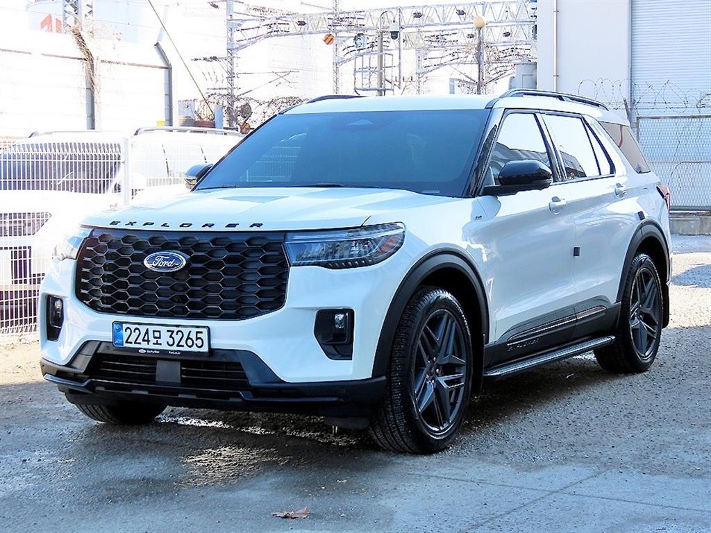 포드 익스플로러(6세대) 2.3 AWD ST라인 - 이미지 18