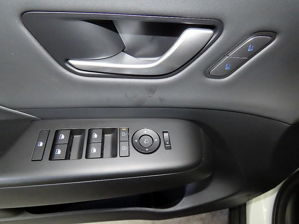 현대 디 올뉴코나 1.6 가솔린 터보 2WD 인스퍼레이션 - 이미지 17