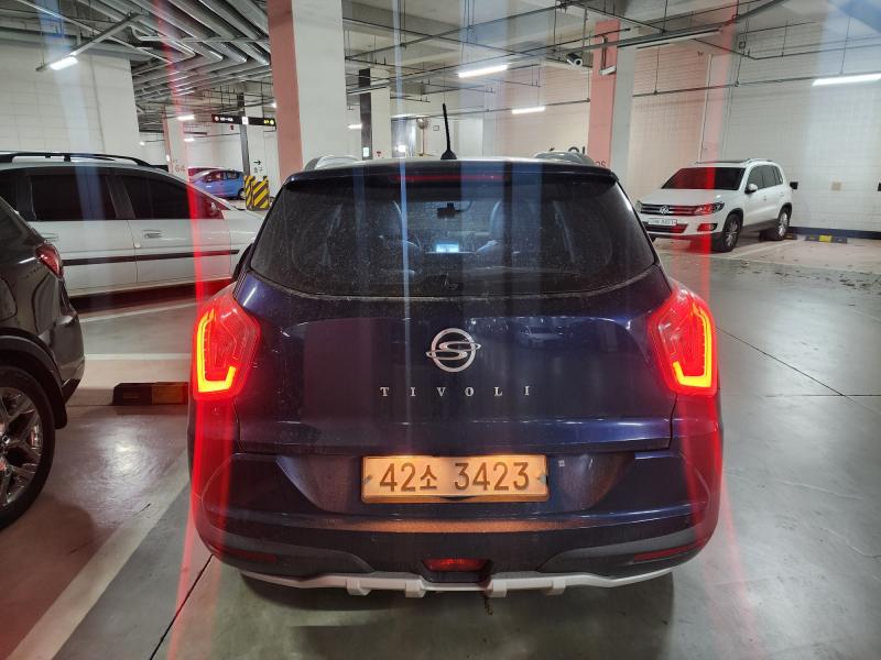 KG모빌리티(쌍용) 티볼리 가솔린 2WD LX 고급형 - 이미지 2