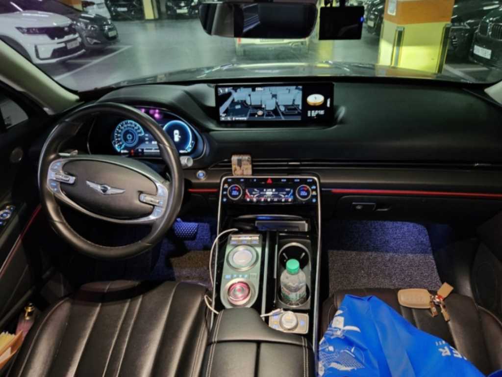 제네시스 GV80 2.5 가솔린 AWD 기본형 - 이미지 3