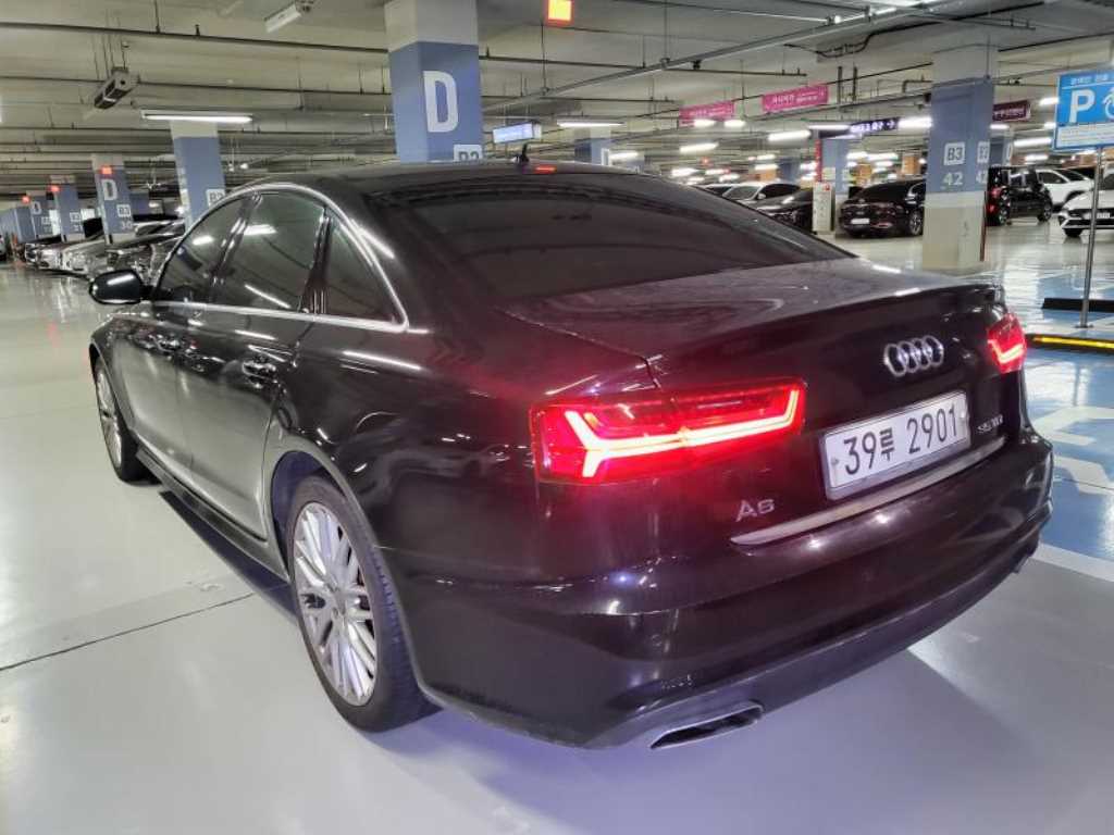 아우디 A6(4세대) 35 TDI 프리미엄 - 이미지 14